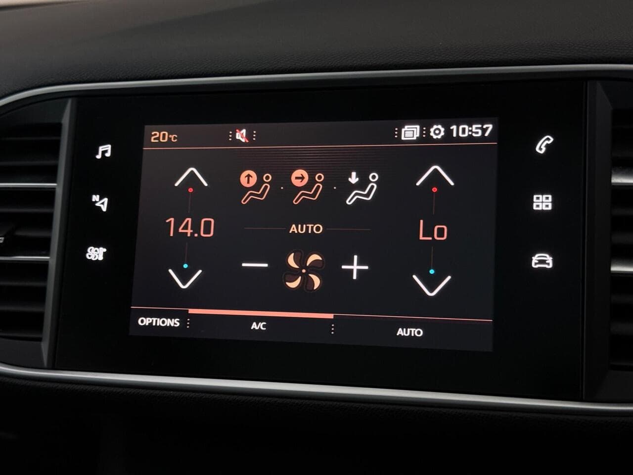 Peugeot 308 thumbnail Infotainment System