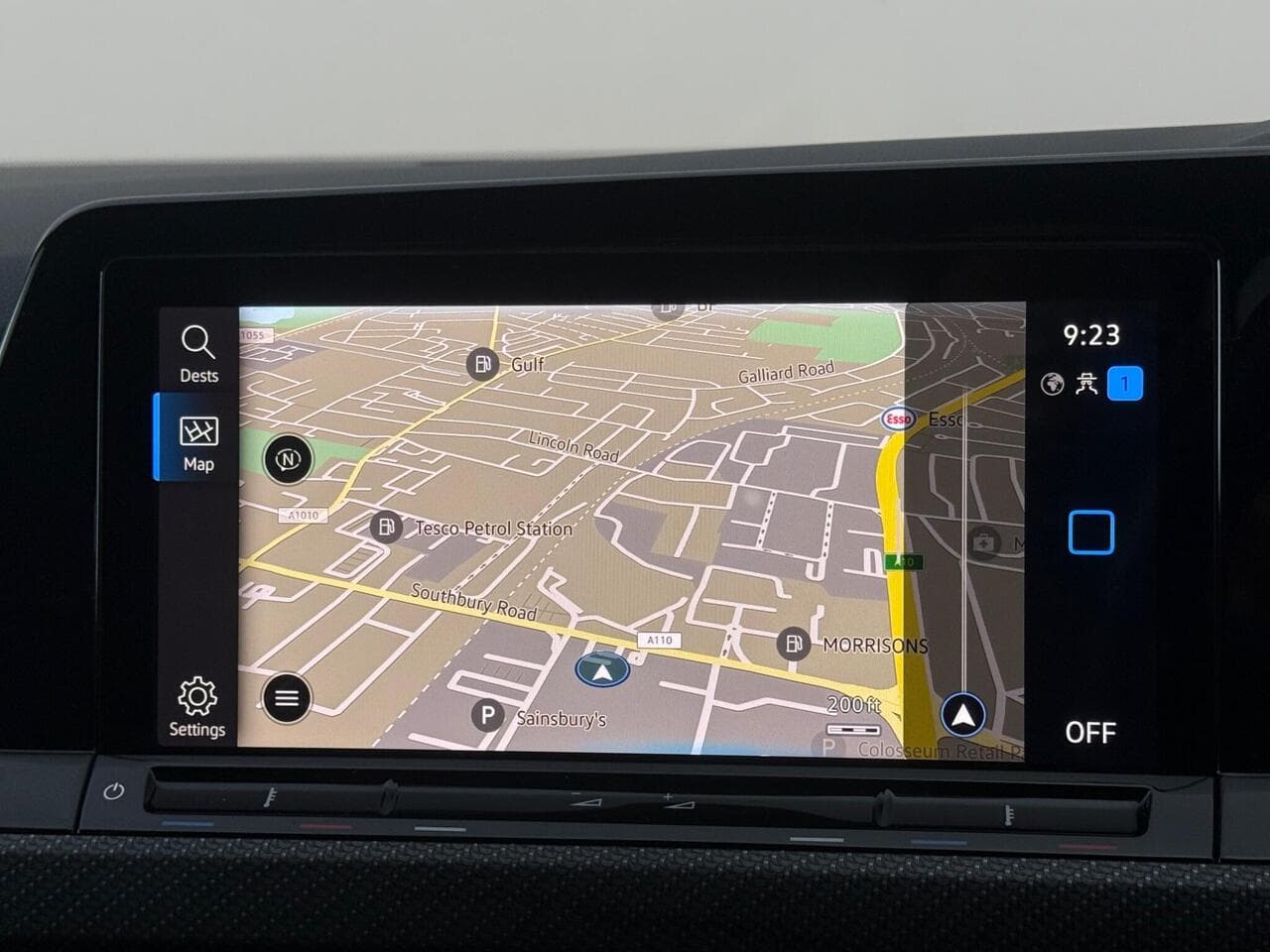 Volkswagen Golf thumbnail Infotainment System