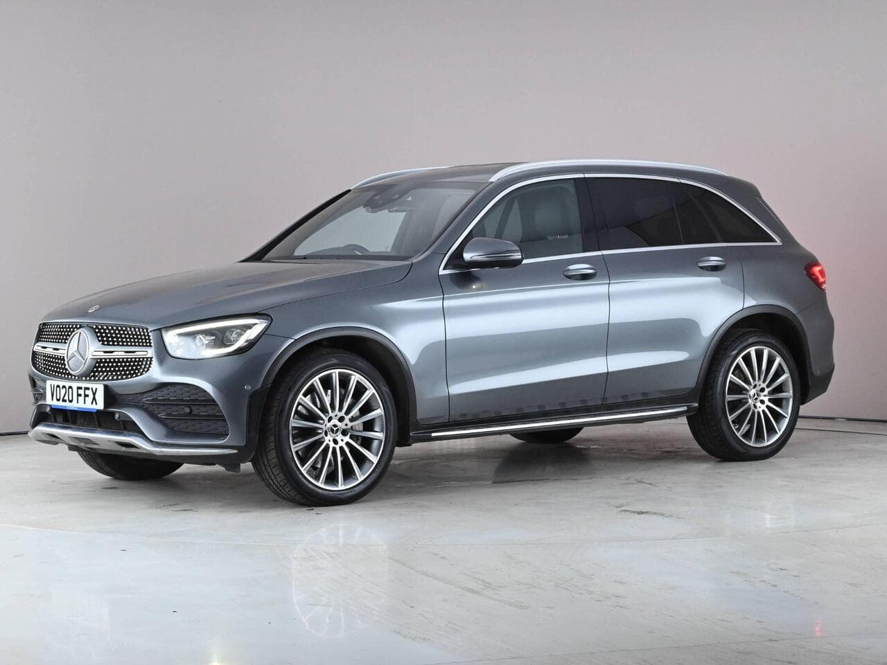 Mercedes-Benz GLC thumbnail Front Left