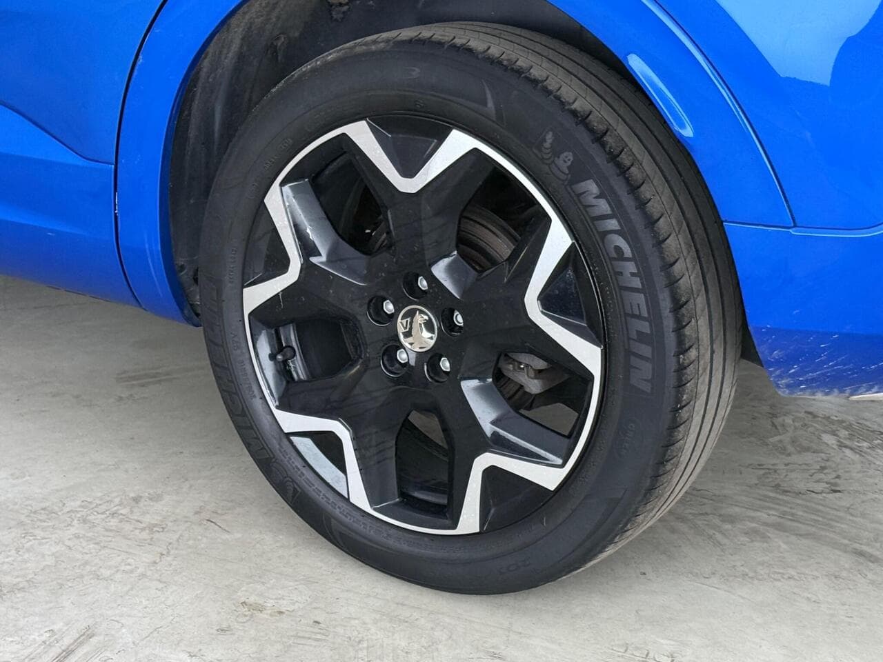 Vauxhall Grandland X thumbnail Wheel