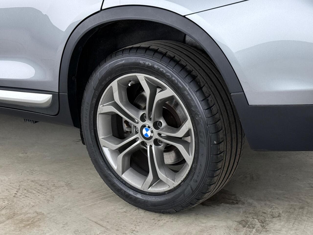 BMW X3 thumbnail Wheel