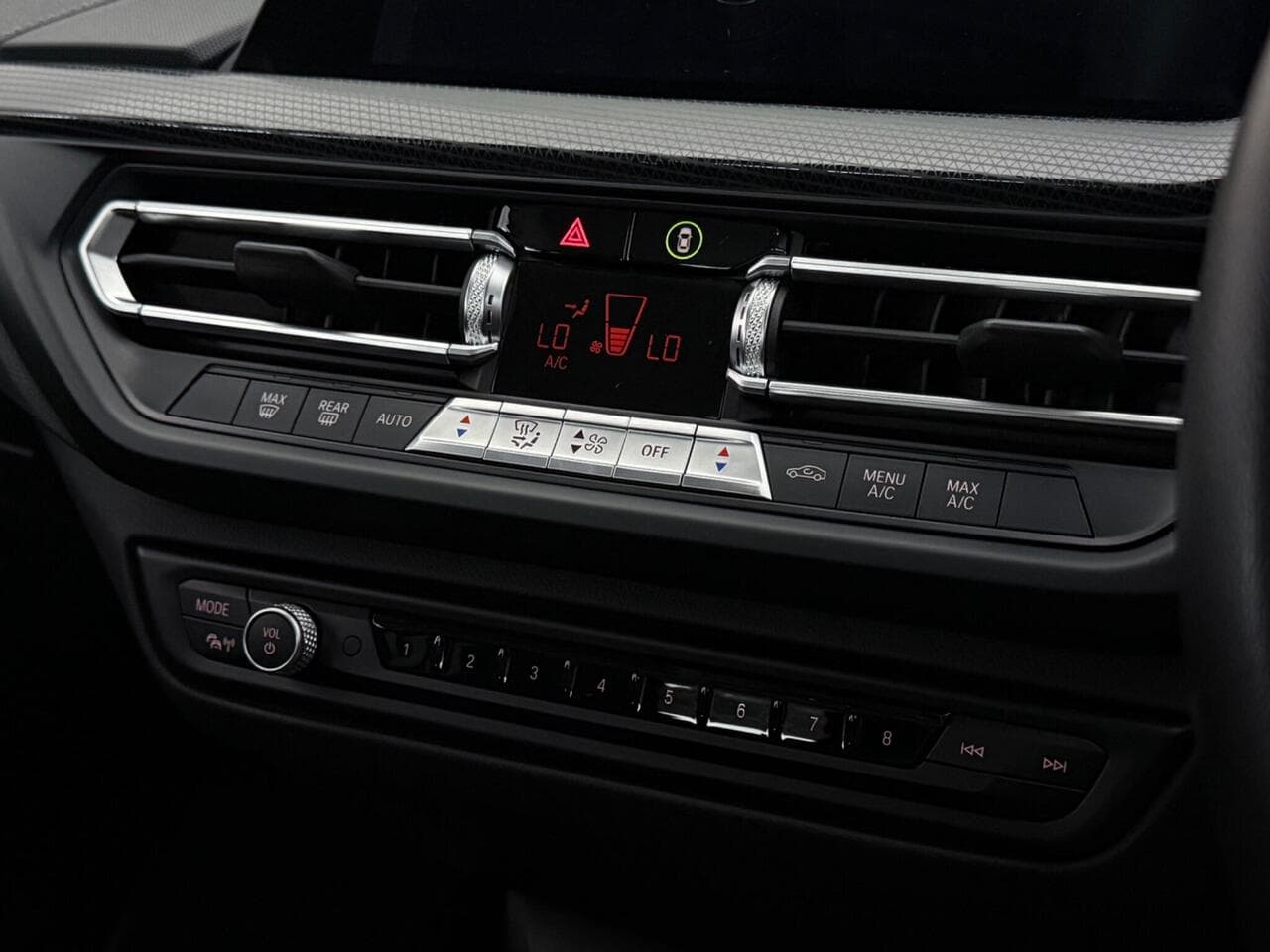 BMW 1 Series thumbnail Infotainment System