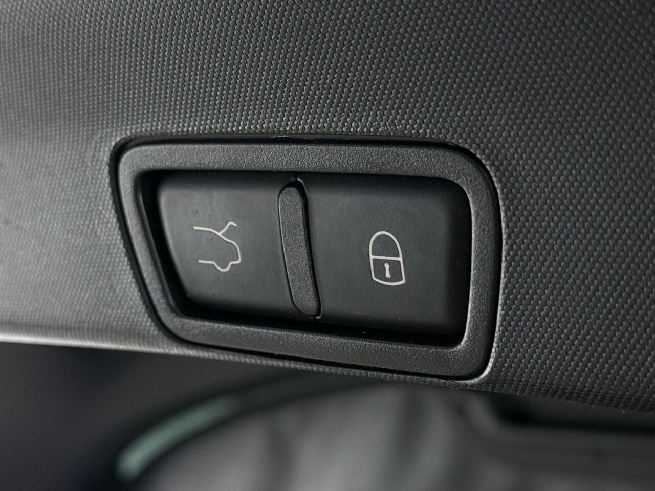 Alfa Romeo Stelvio thumbnail Misc Controls