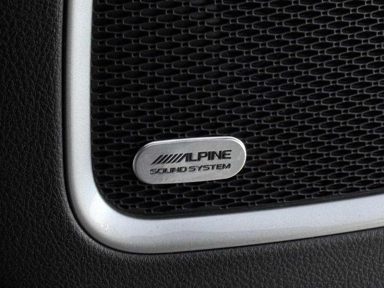 Jeep Compass thumbnail Misc Controls