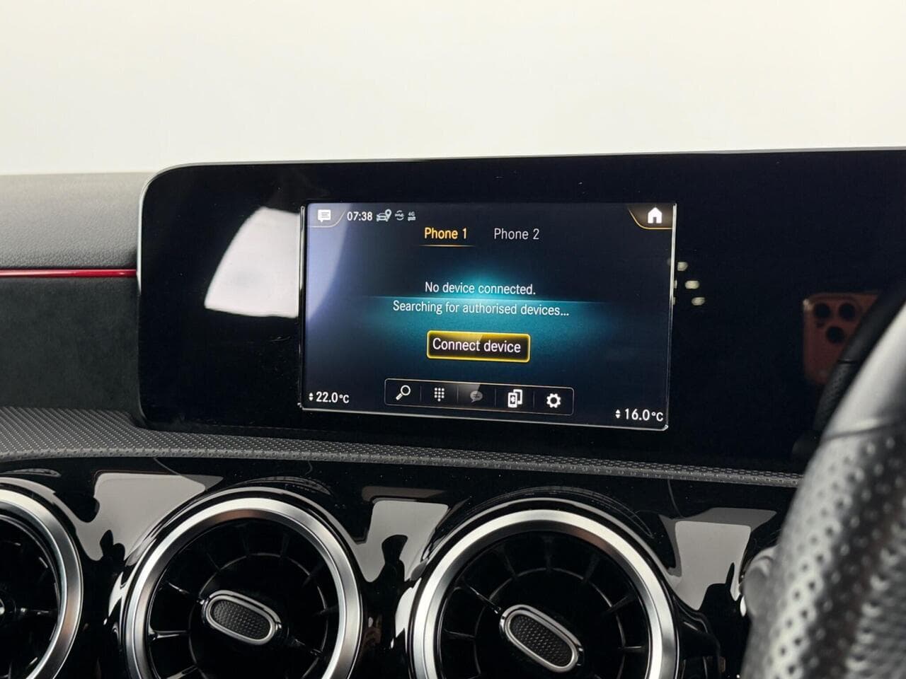Mercedes-Benz A Class thumbnail Infotainment System