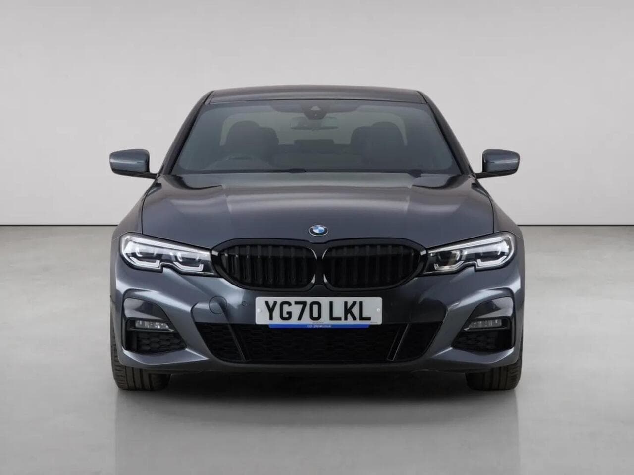 BMW 3 Series thumbnail Front
