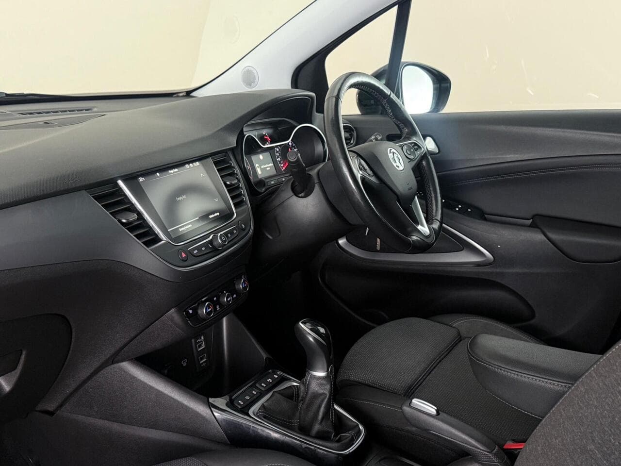 Vauxhall Crossland thumbnail Interior Front