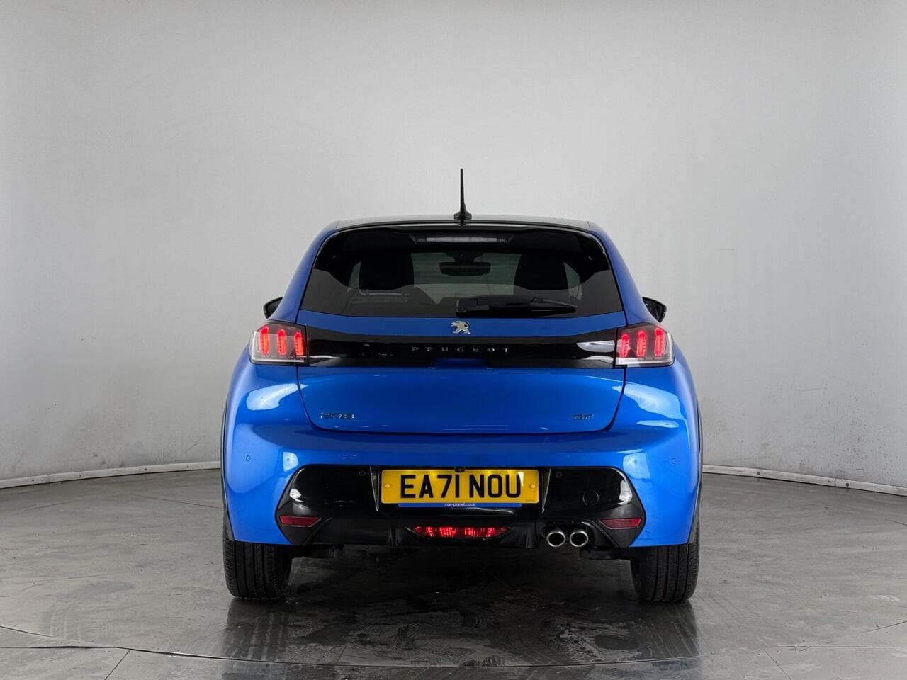 Peugeot 208 thumbnail Rear