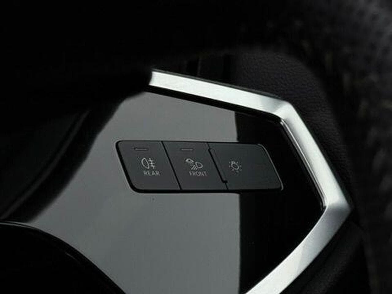 Audi Q3 thumbnail Misc Controls