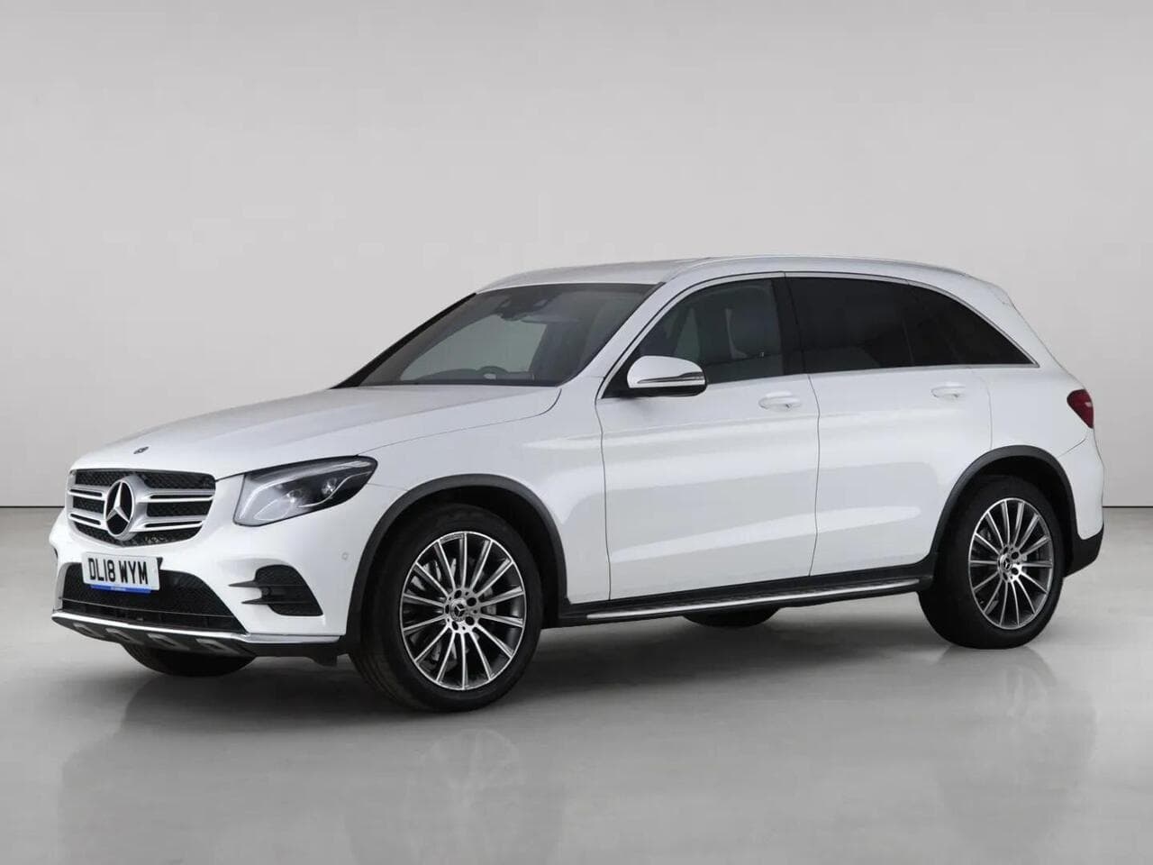Mercedes-Benz GLC thumbnail Front Left