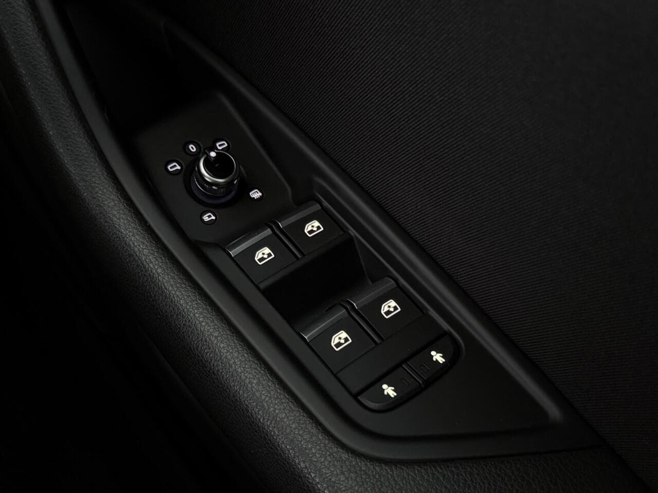 Audi A4 thumbnail Misc Controls