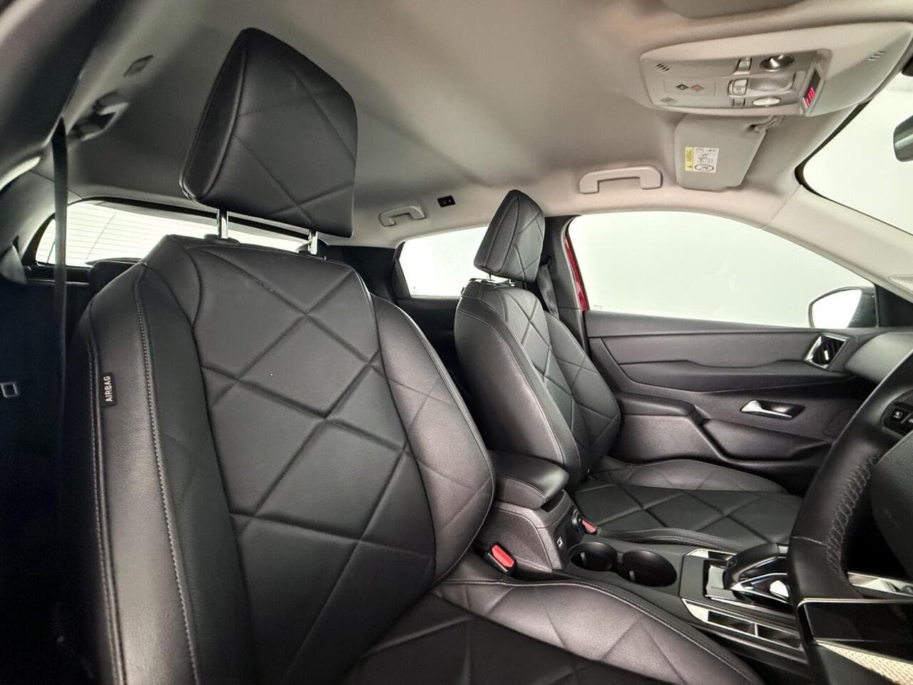 DS AUTOMOBILES DS 3 thumbnail Seat Driver