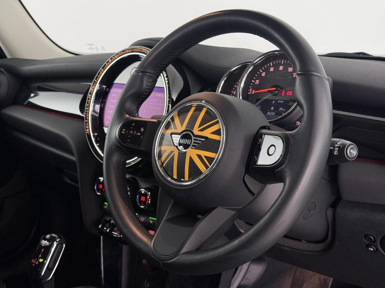 MINI Hatch thumbnail Steering Wheel