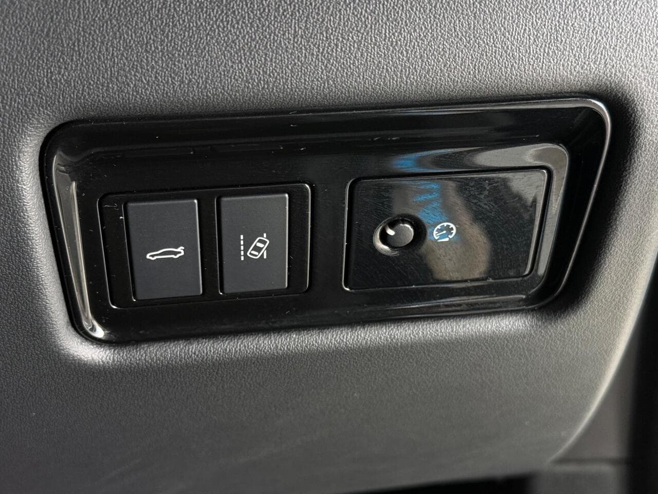 Jaguar XF thumbnail Misc Controls