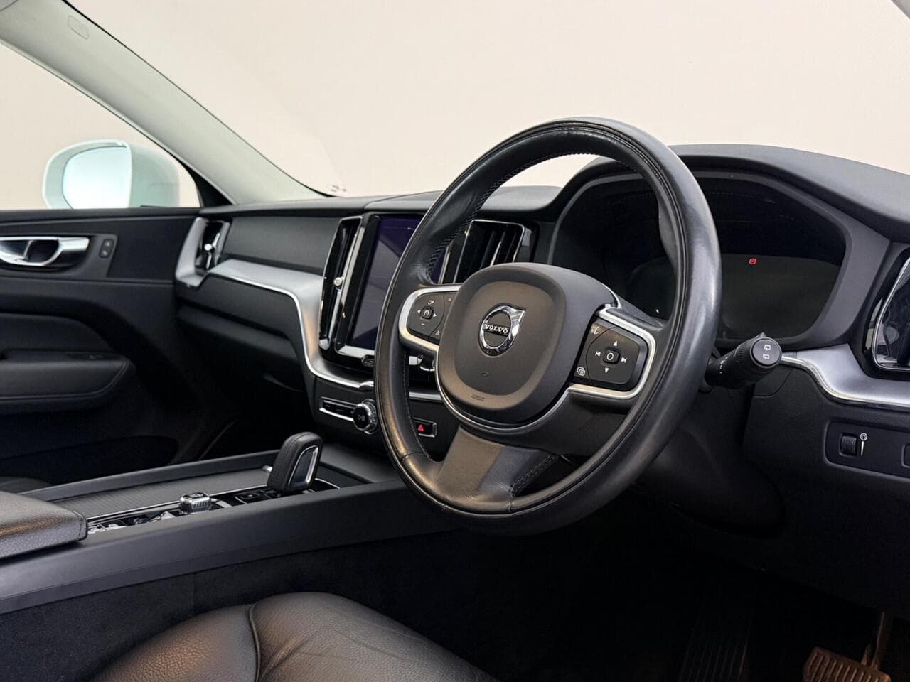 Volvo XC60 thumbnail Interior Front