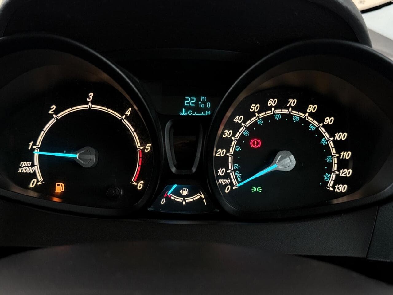 Ford Transit Courier thumbnail Driver Instruments