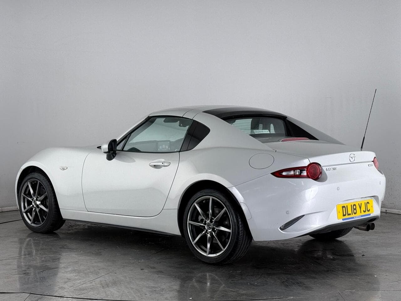 Mazda MX-5 RF thumbnail Rear Left