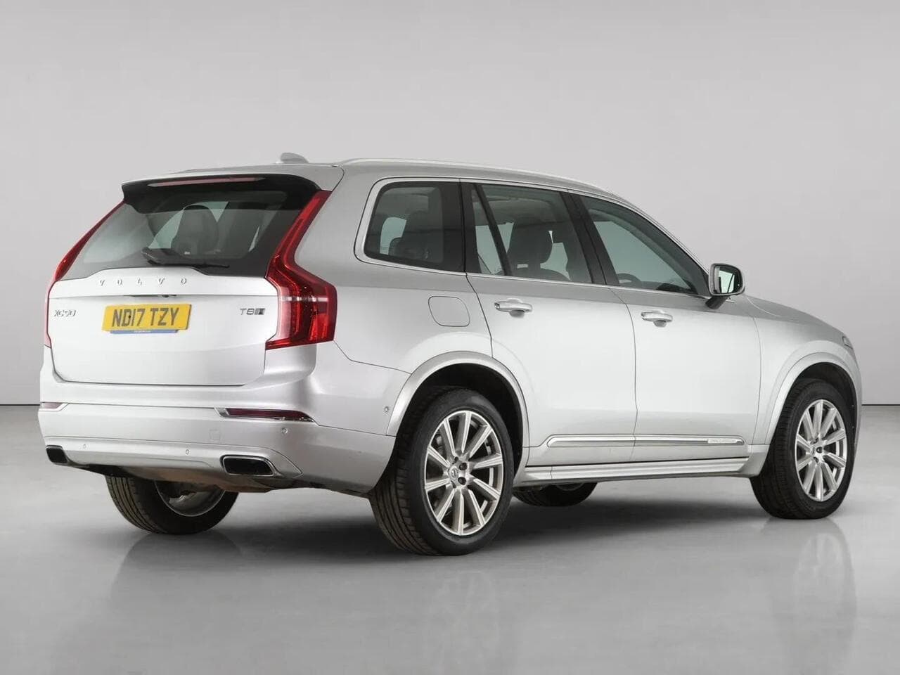 Volvo XC90 thumbnail Rear Right