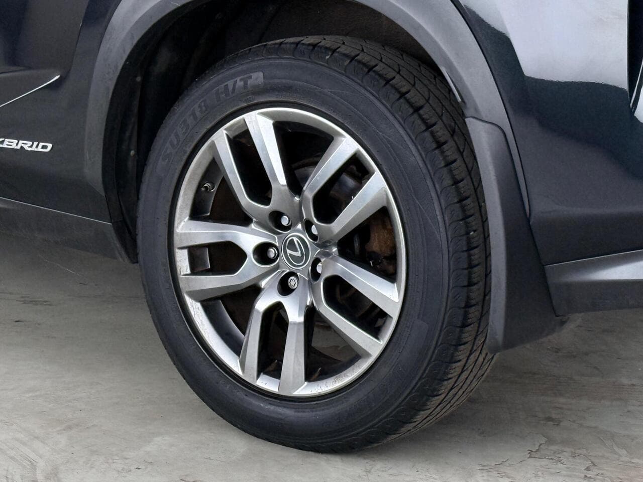 Lexus NX thumbnail Wheel