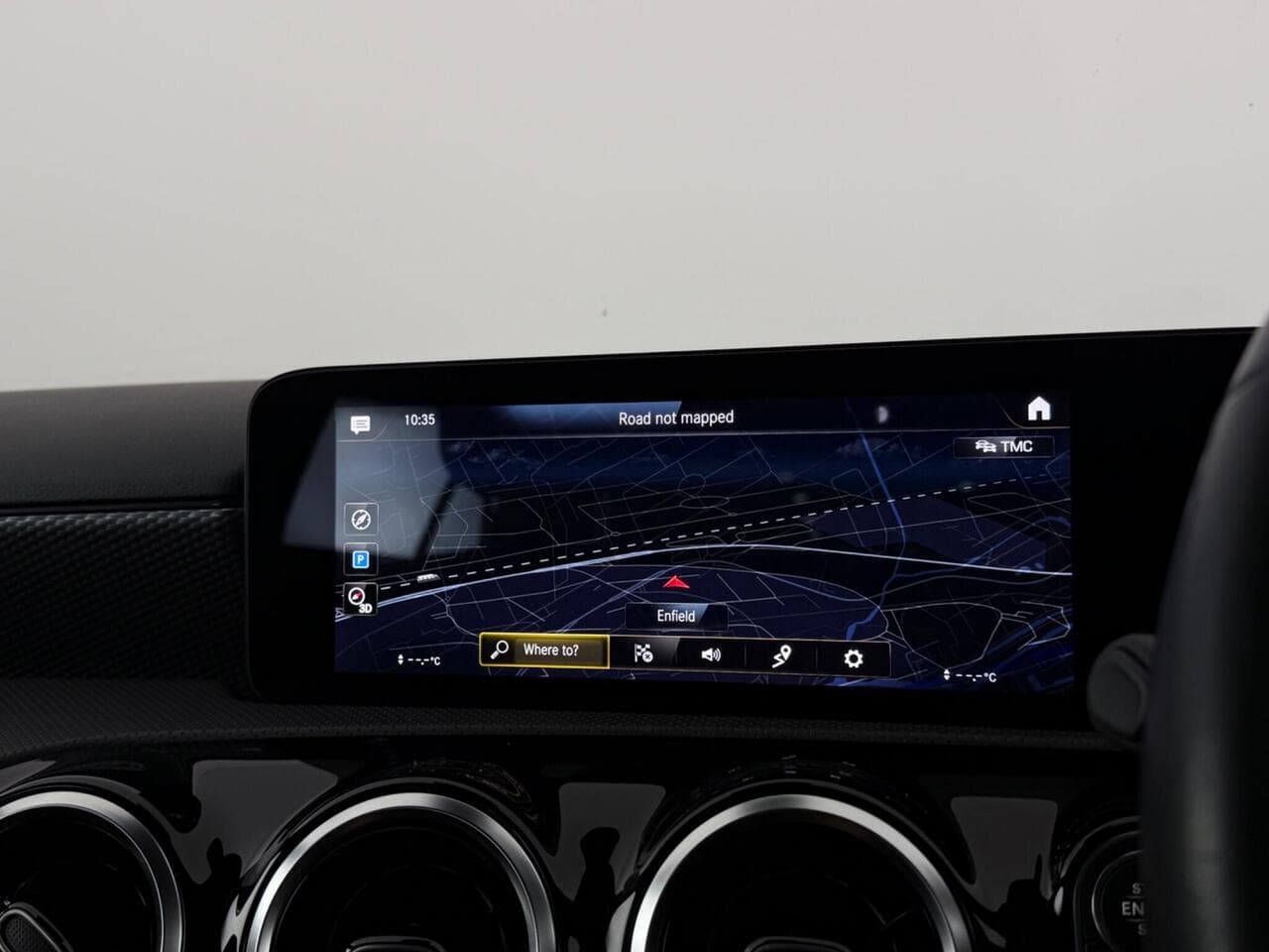 Mercedes-Benz A Class thumbnail Infotainment System