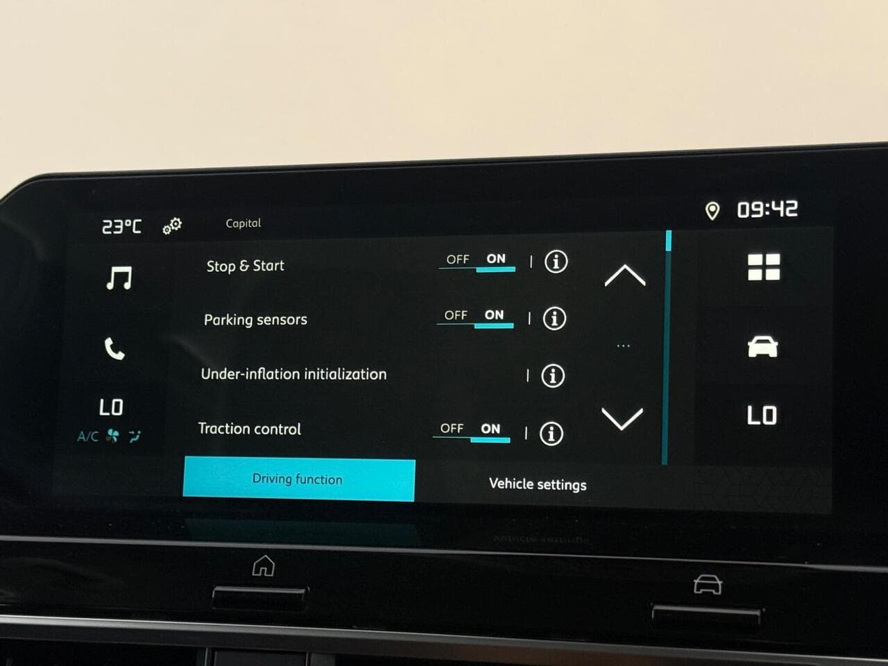 Citroen C4 thumbnail Infotainment System