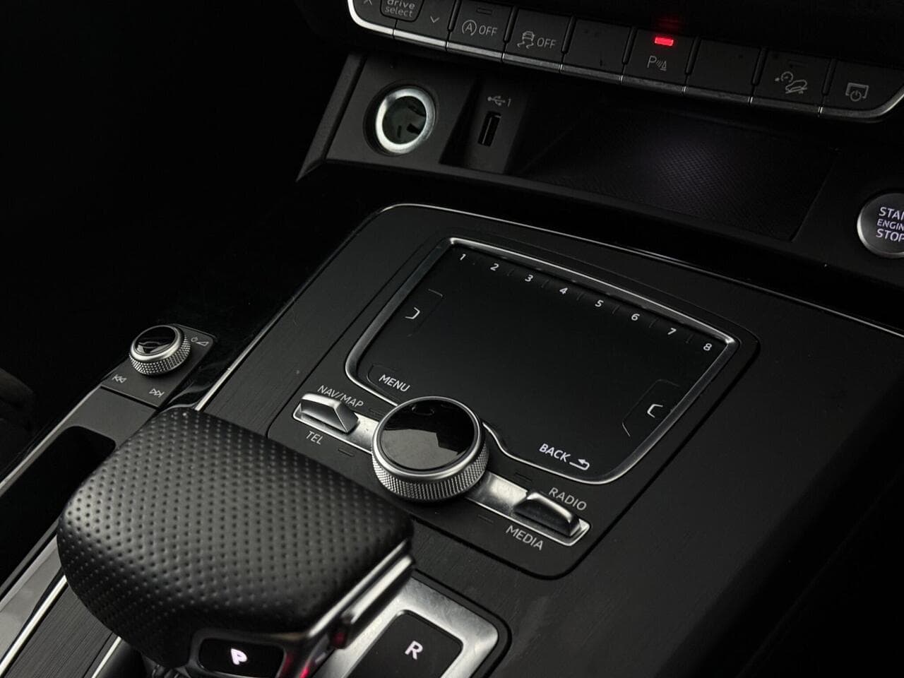 Audi Q5 thumbnail Misc Controls