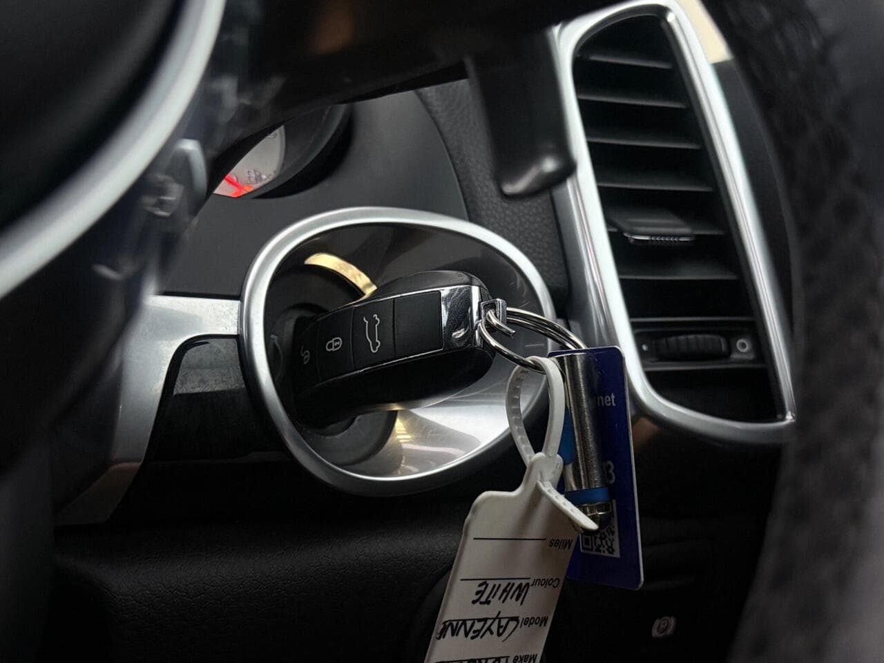 Porsche Cayenne thumbnail Steering Wheel