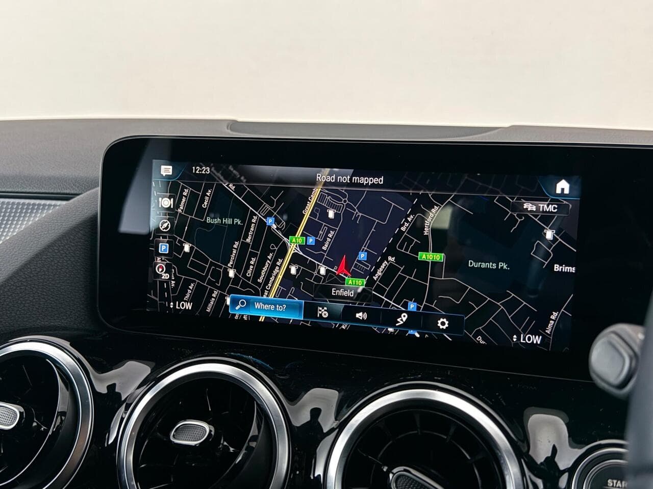Mercedes-Benz B Class thumbnail Infotainment System