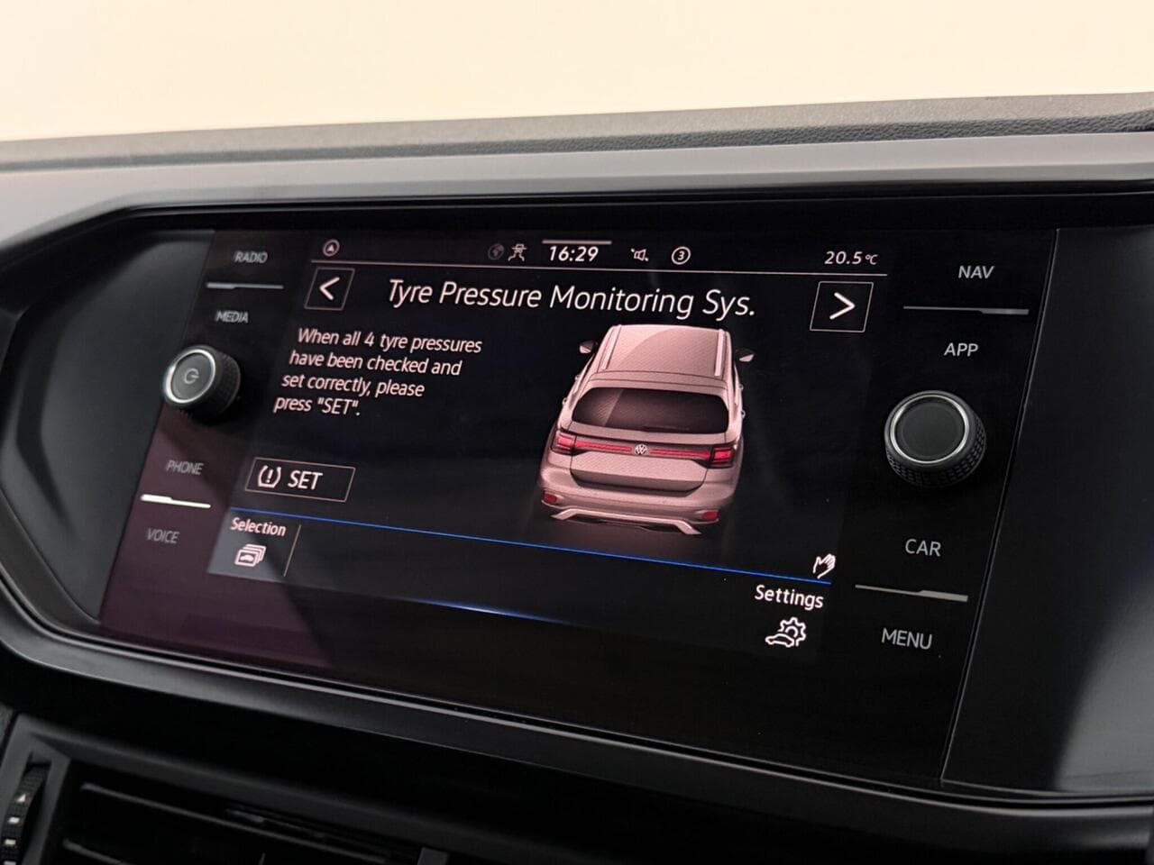 Volkswagen T-Cross thumbnail Infotainment System