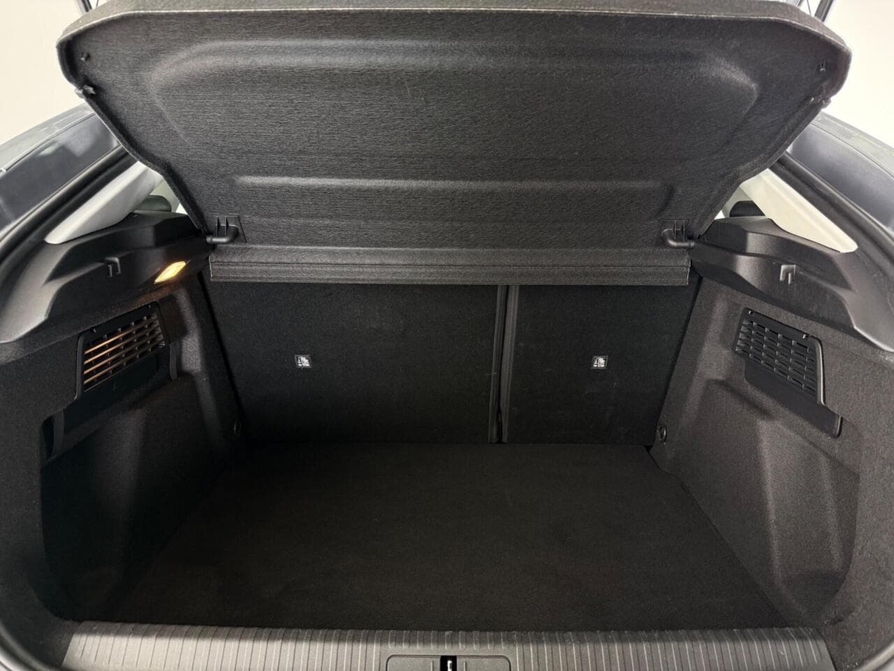 Citroen C4 thumbnail Boot