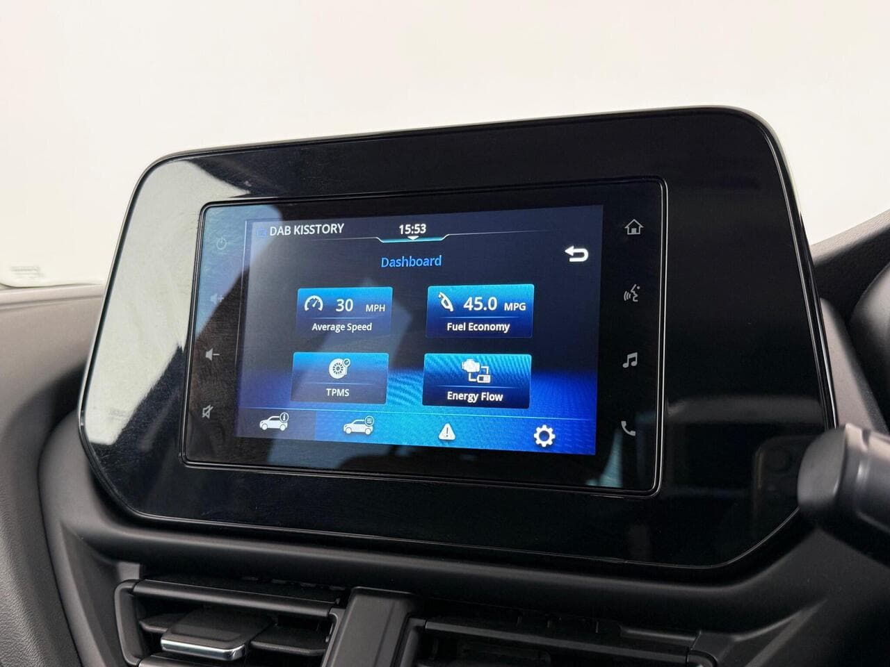 Suzuki S-Cross thumbnail Infotainment System