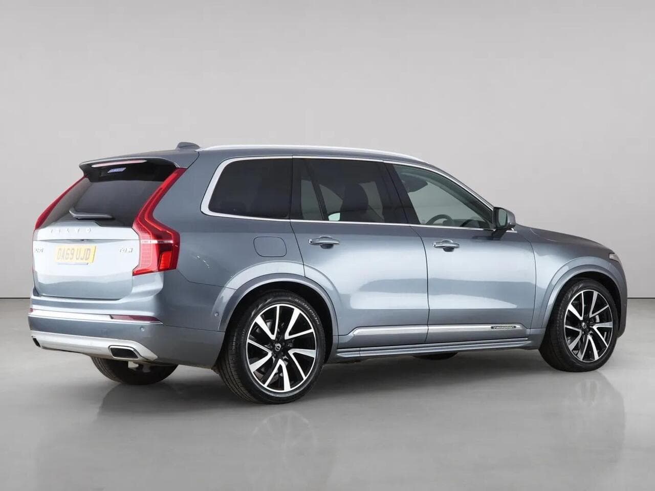 Volvo XC90 thumbnail Side Right