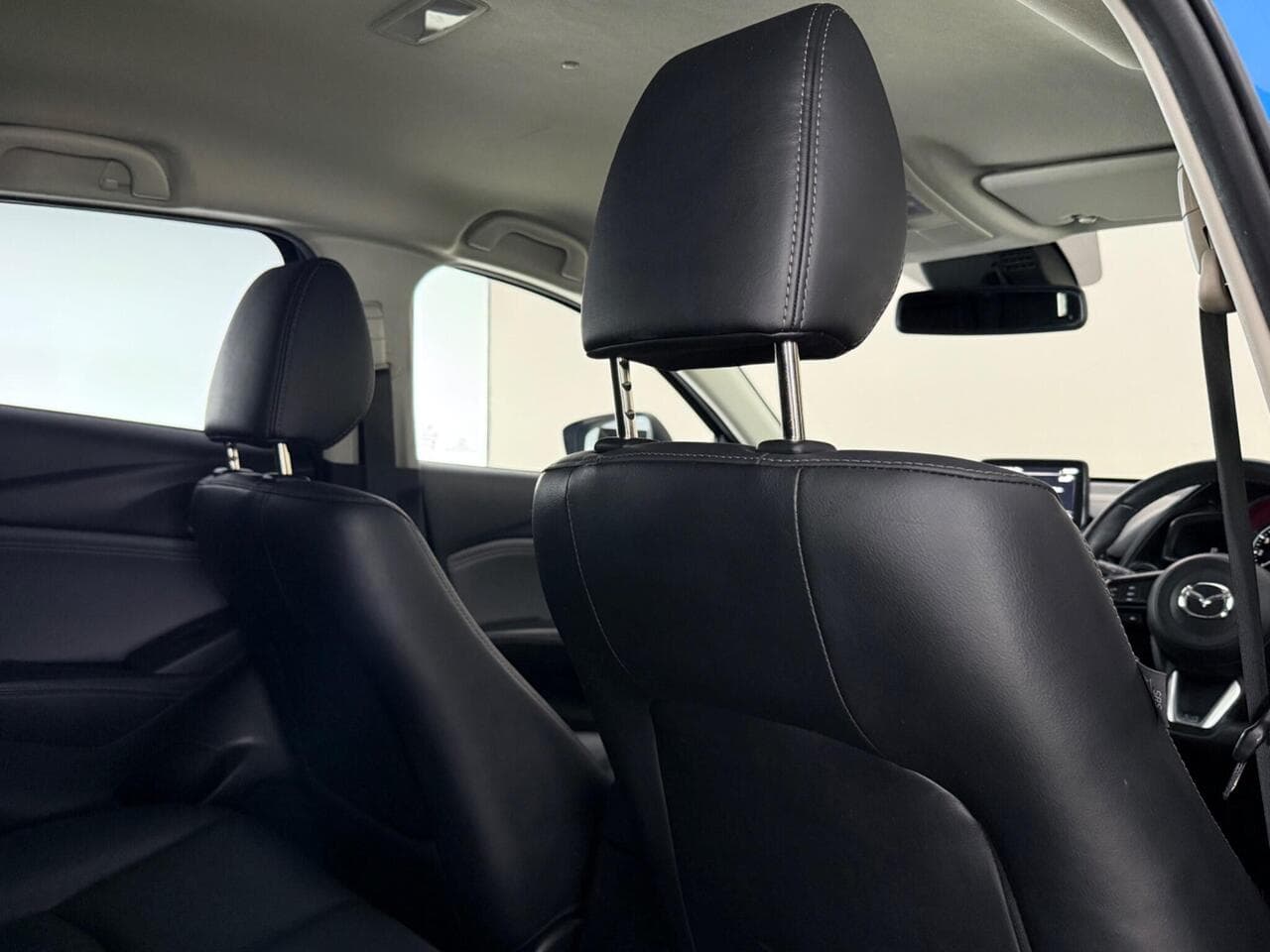 Mazda CX-3 thumbnail Seats Rear