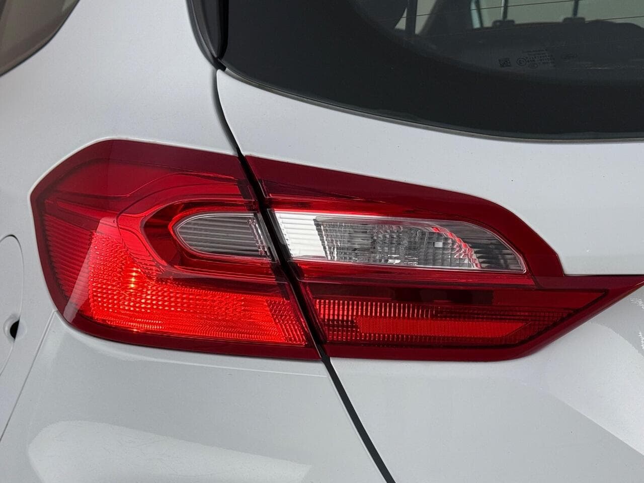 Ford Fiesta thumbnail Lights Rear