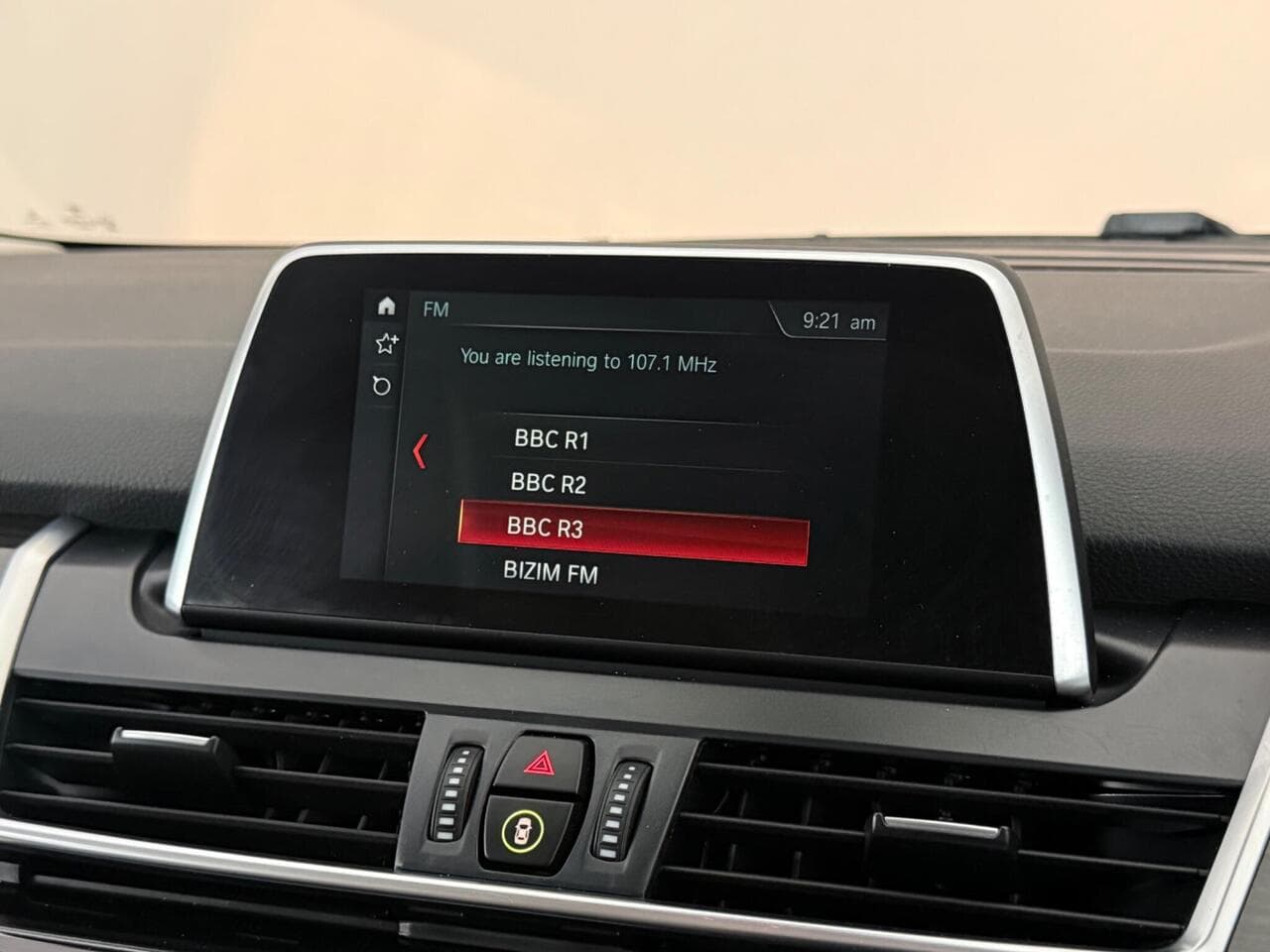 BMW 2 Series Gran Tourer thumbnail Infotainment System