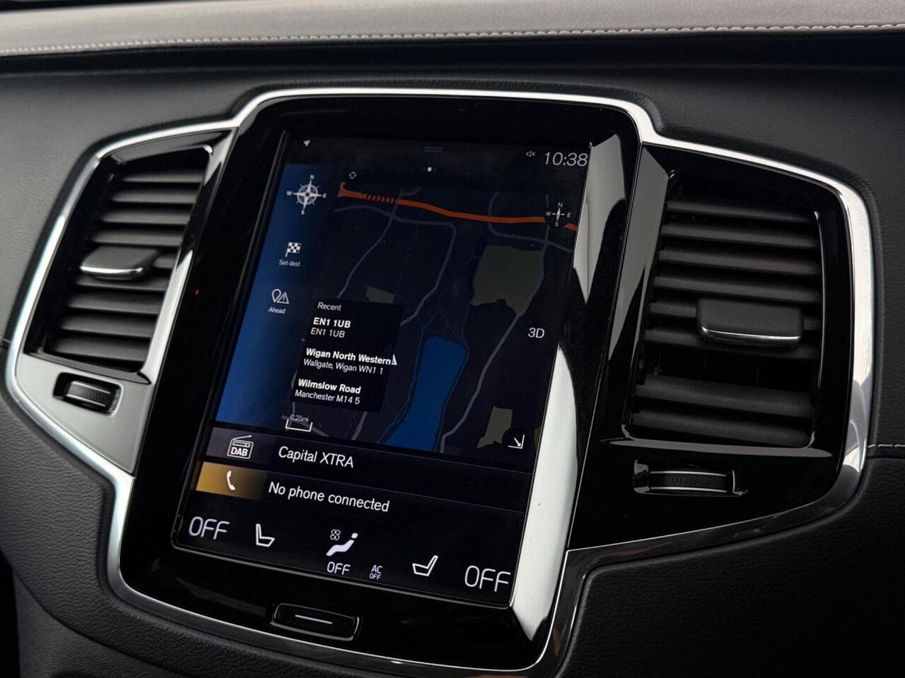 Volvo XC90 thumbnail Infotainment System
