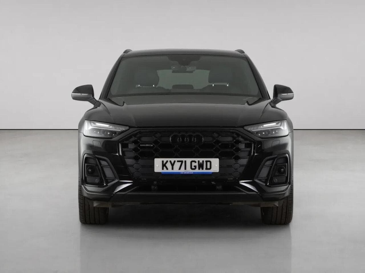 Audi Q5 thumbnail Front