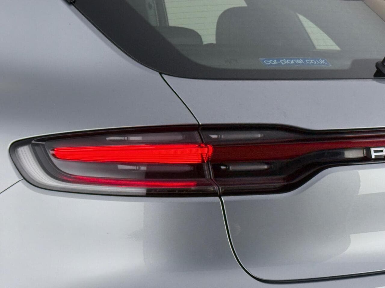Porsche Macan thumbnail Lights Rear