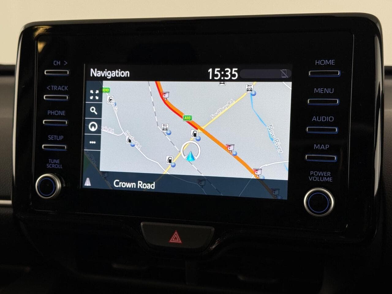 Toyota Yaris thumbnail Infotainment System