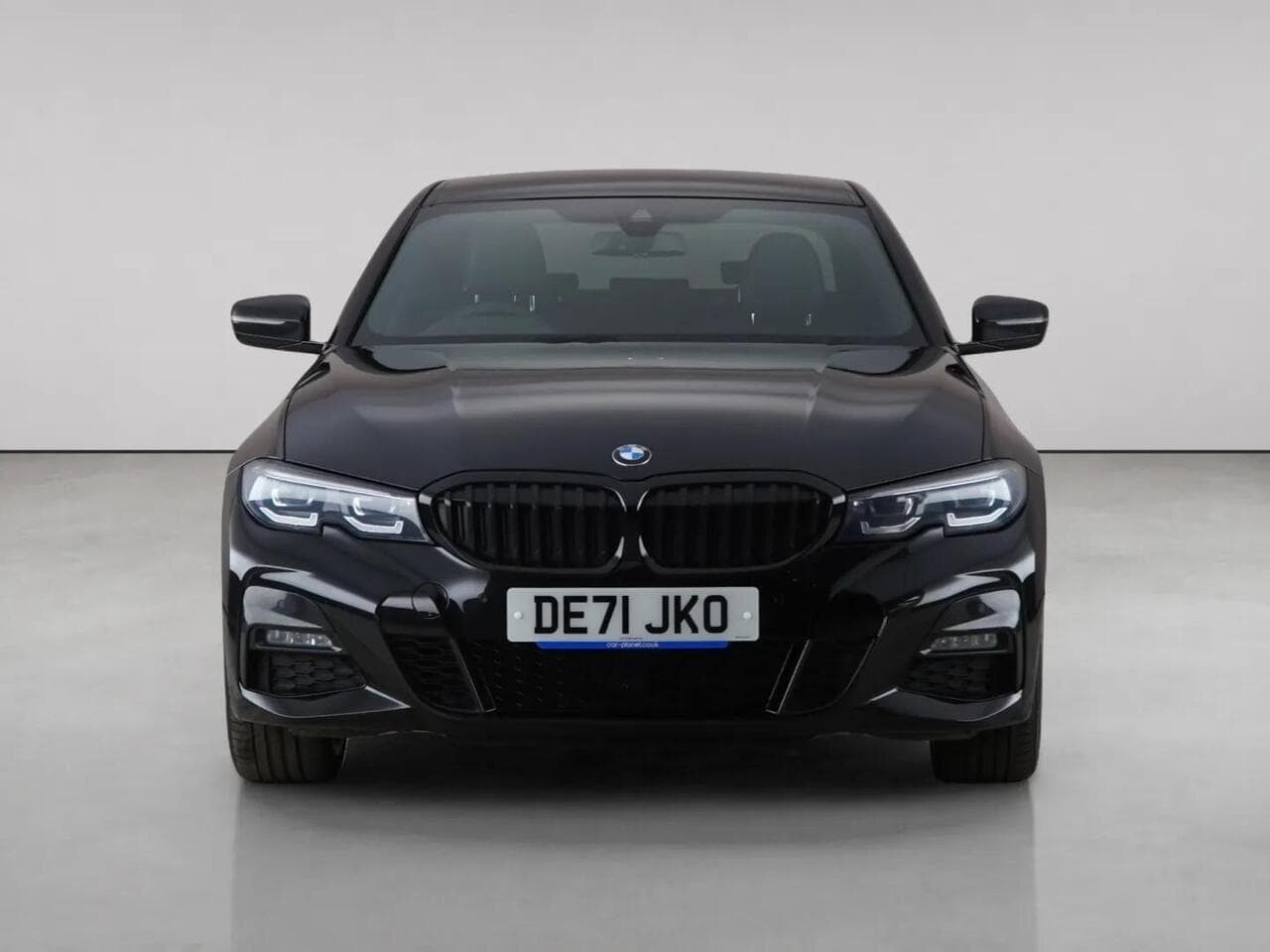 BMW 3 Series thumbnail Front