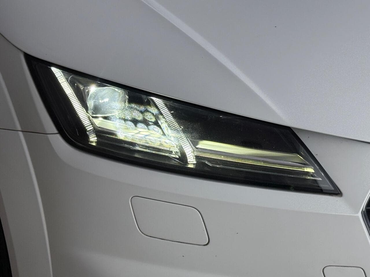Audi TT thumbnail Lights Front