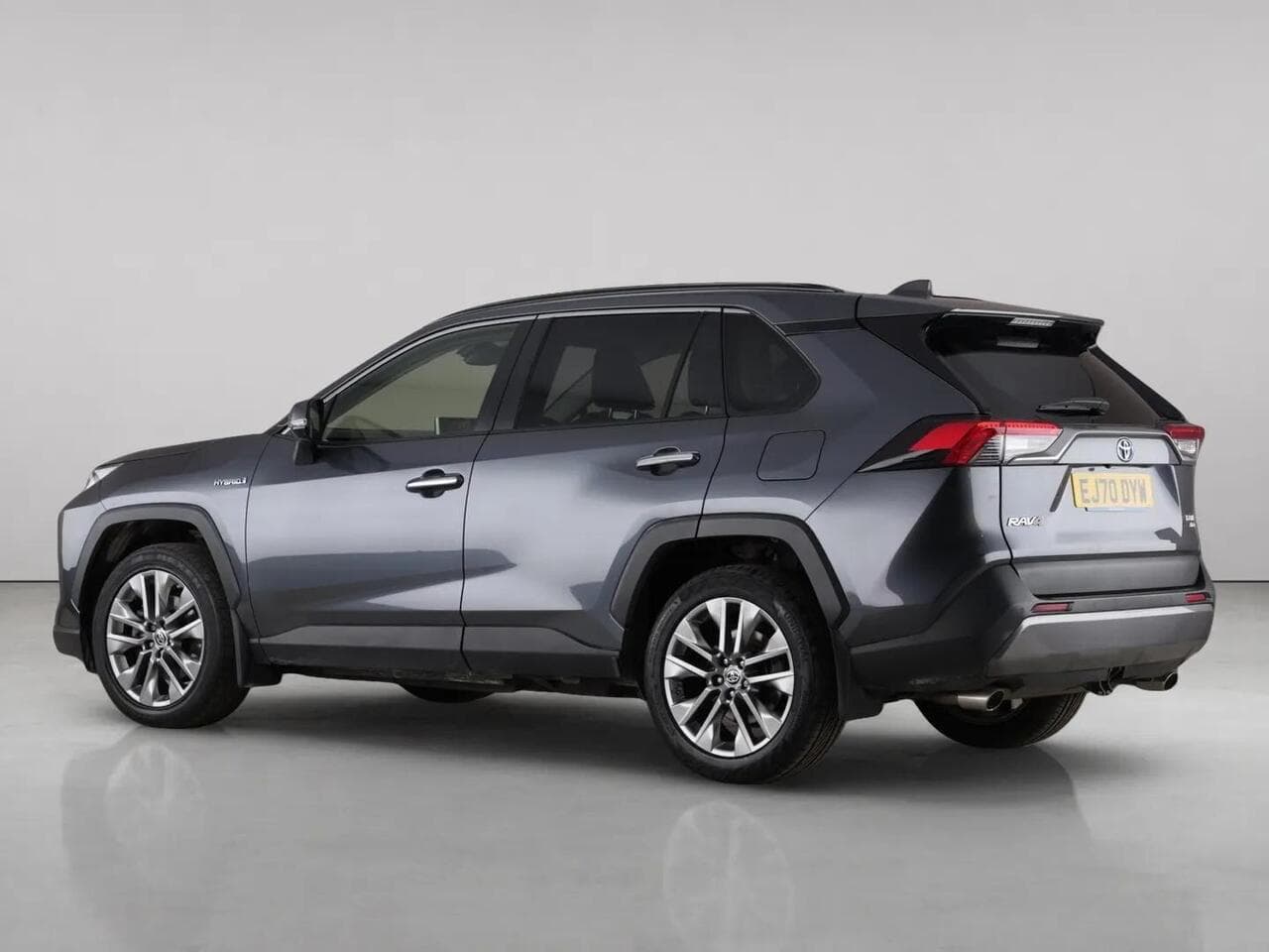 Toyota RAV4 thumbnail Rear Left