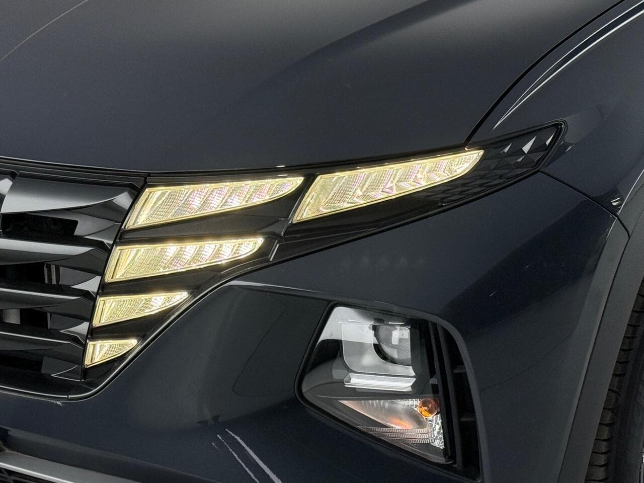 Hyundai TUCSON thumbnail Badge Exterior
