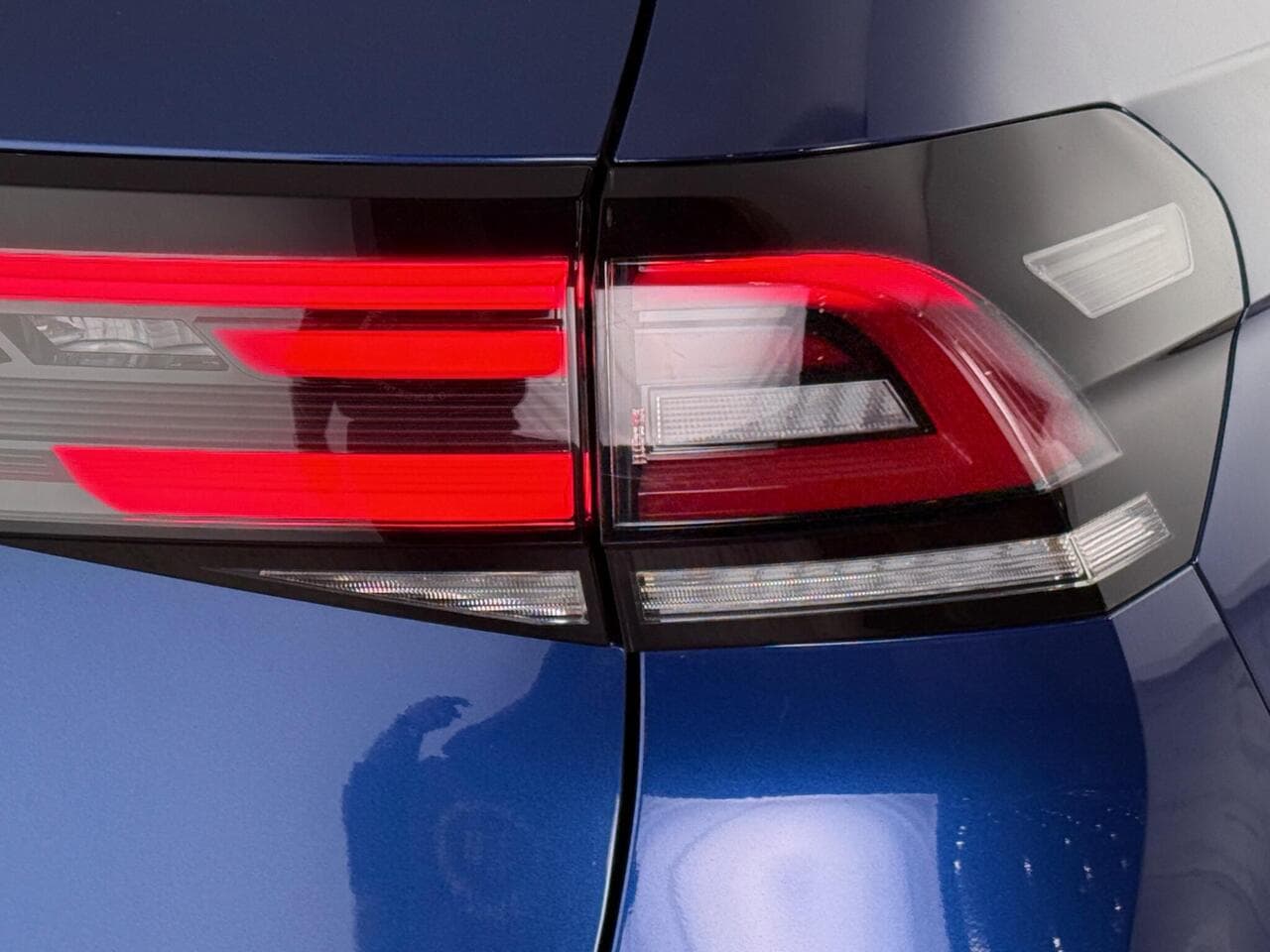 Volkswagen Taigo thumbnail Lights Rear