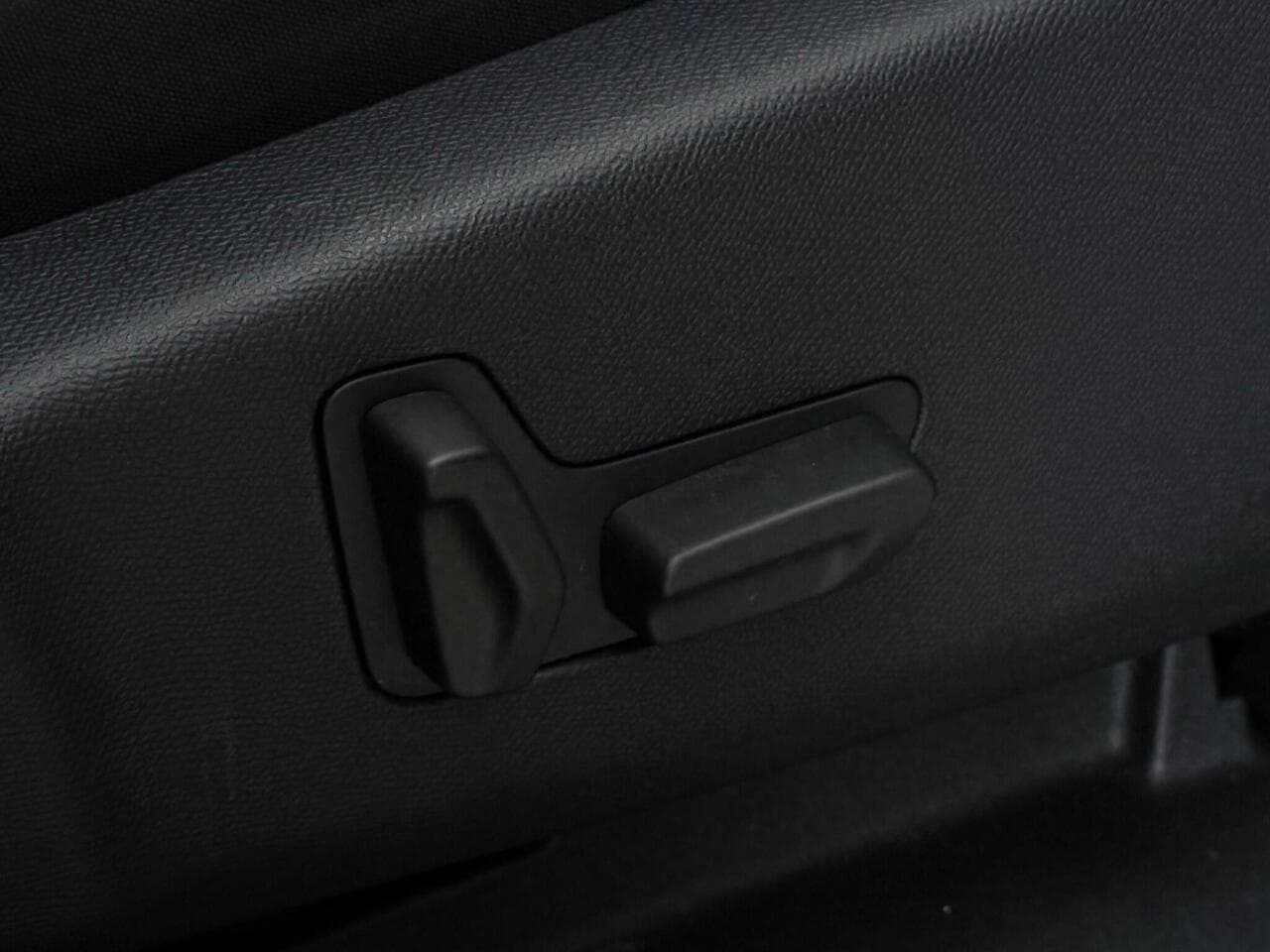 Citroen C5 Aircross thumbnail Misc Controls