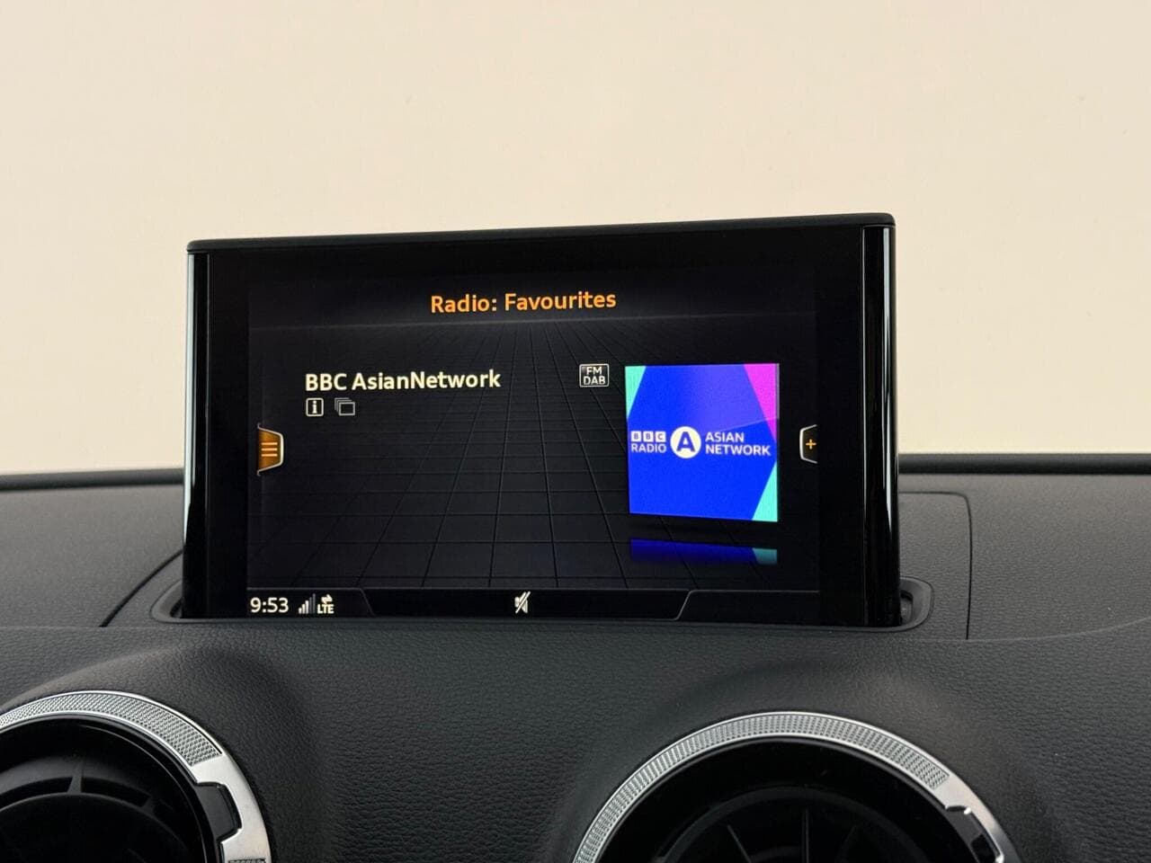 Audi A3 thumbnail Infotainment System