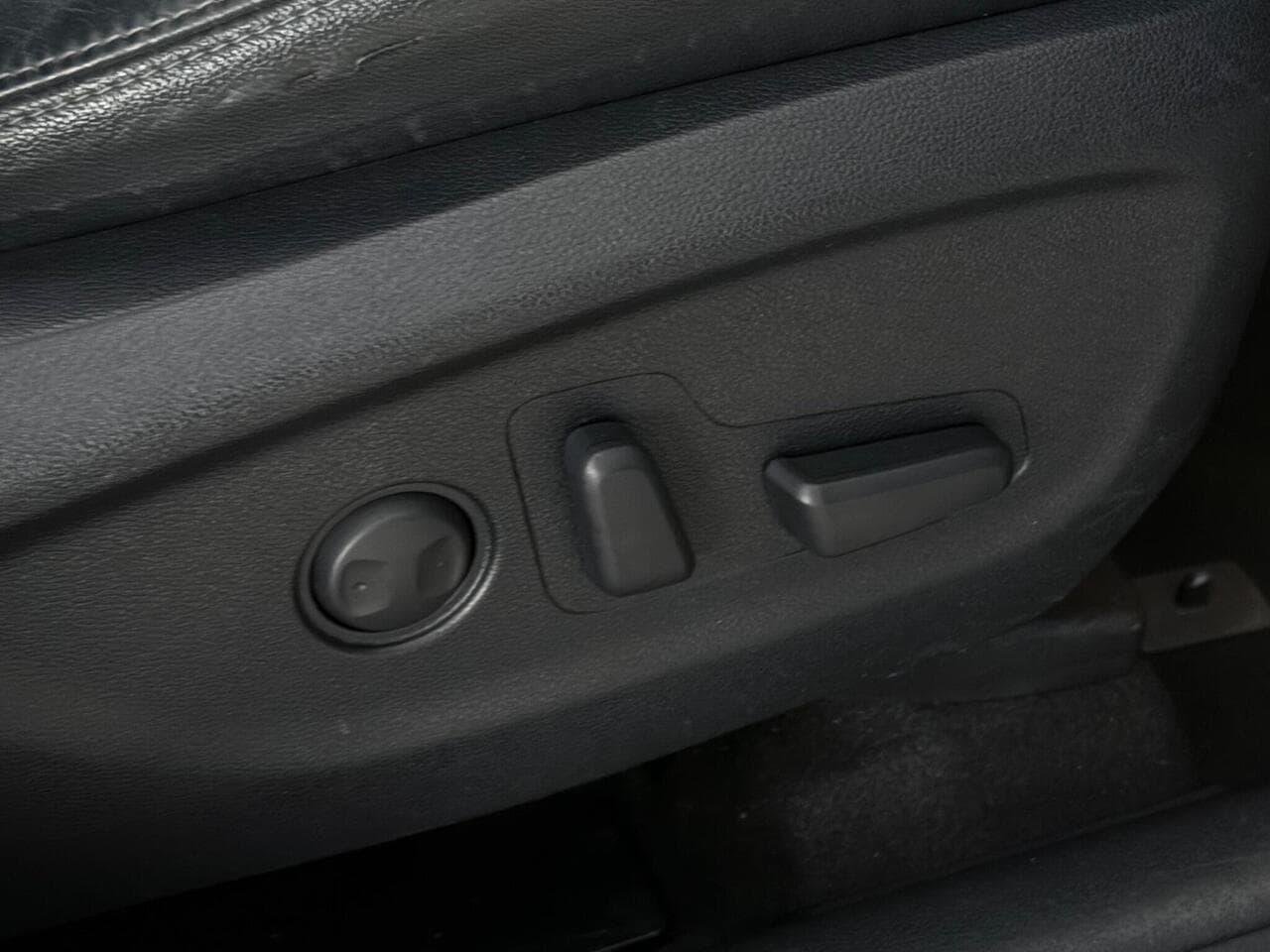 Kia Sorento thumbnail Misc Controls
