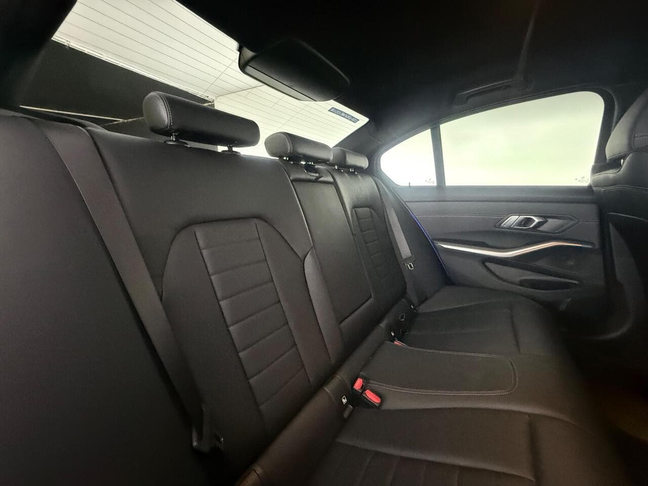 BMW 3 Series thumbnail Seats Rear