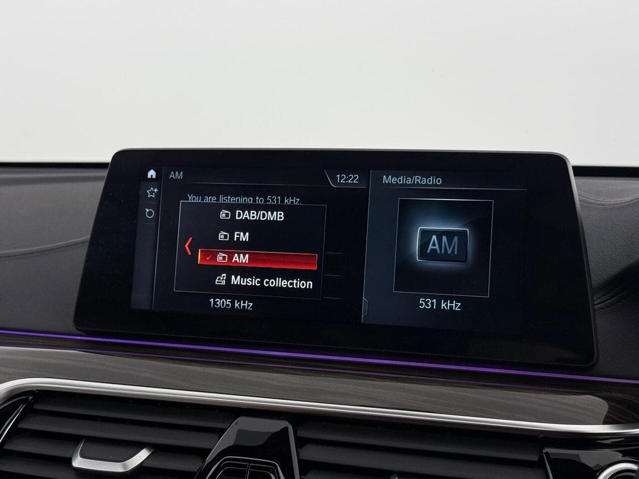 BMW 6 Series Gran Turismo thumbnail Infotainment System