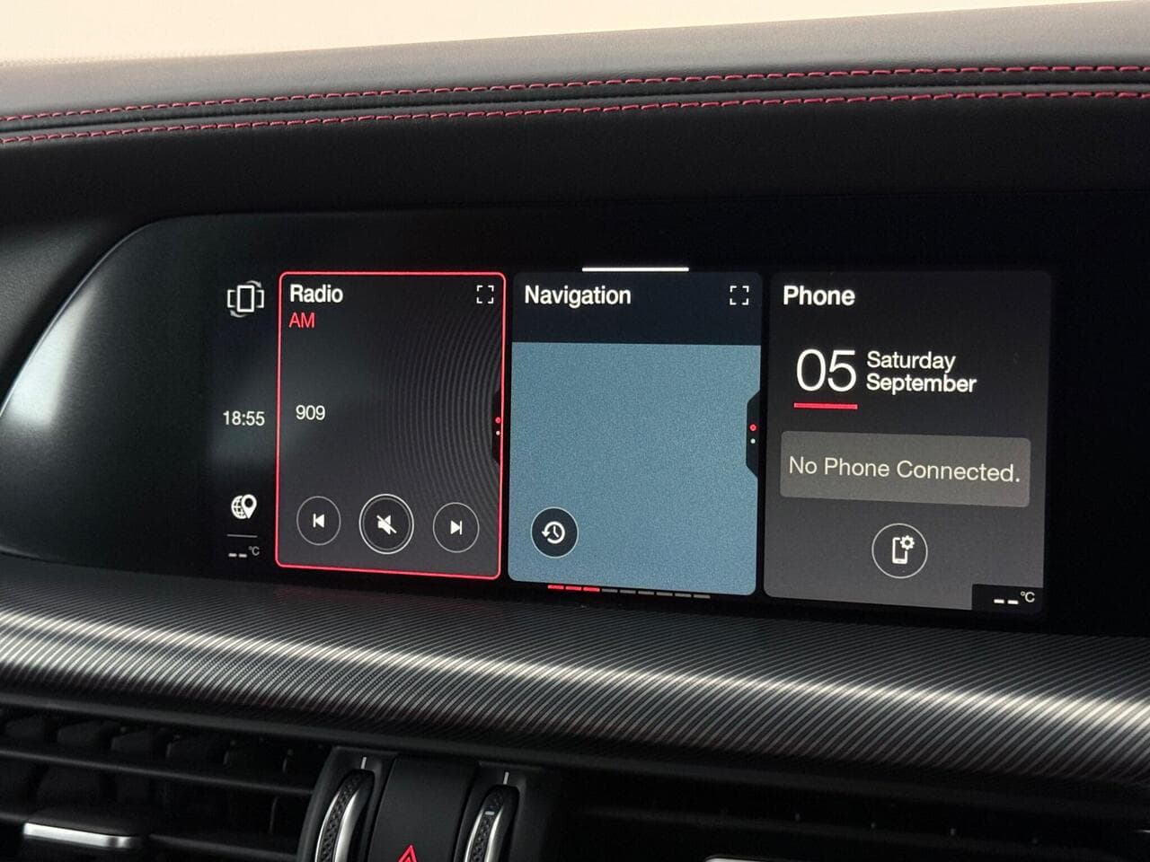 Alfa Romeo Stelvio thumbnail Infotainment System